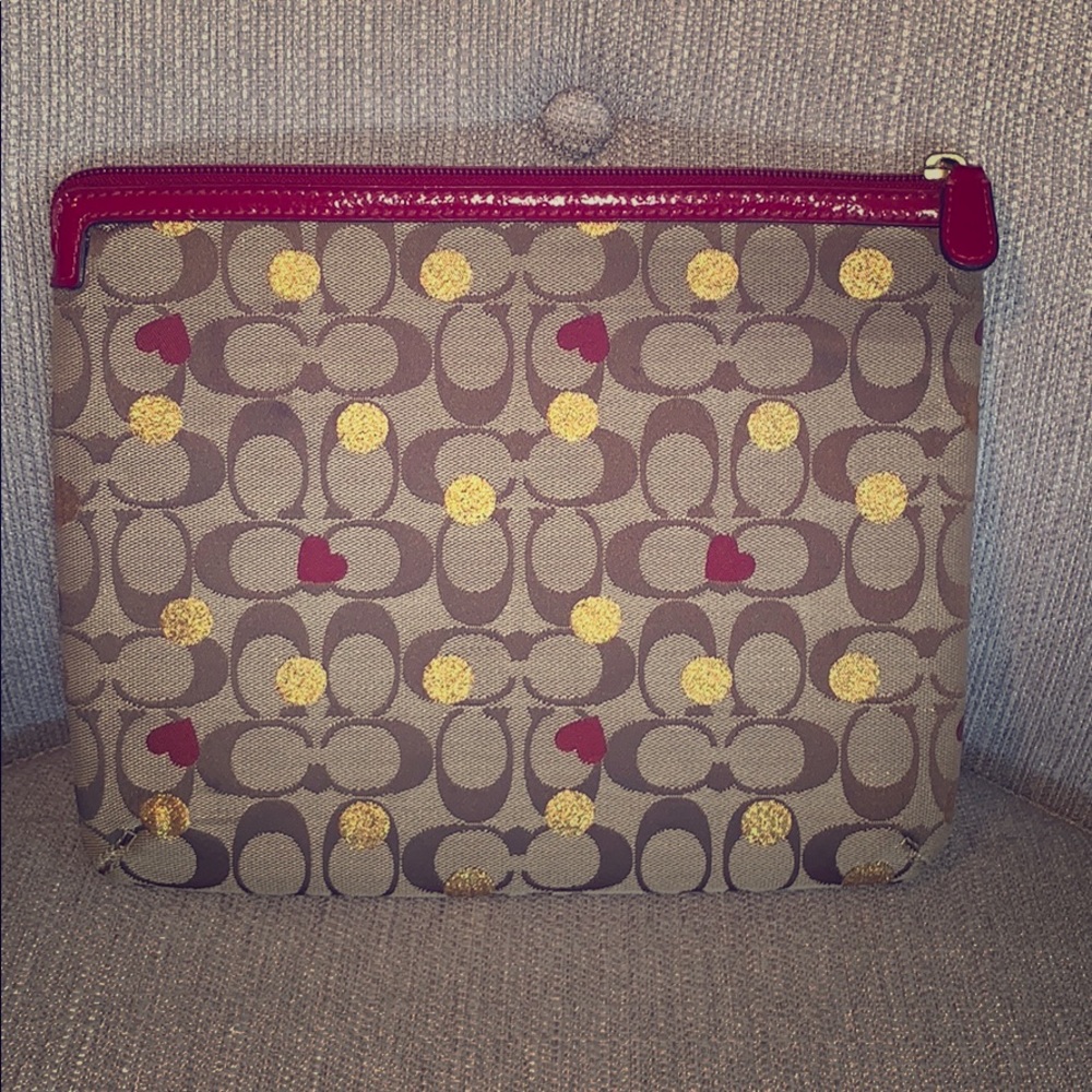 Coach Signature Tablet Zip Case  10”